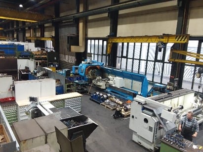 Lathe and milling machine in maintenance workshop